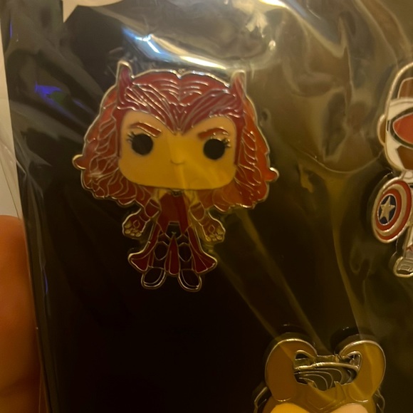 Marvel Enamel Pins - Picture 2 of 4